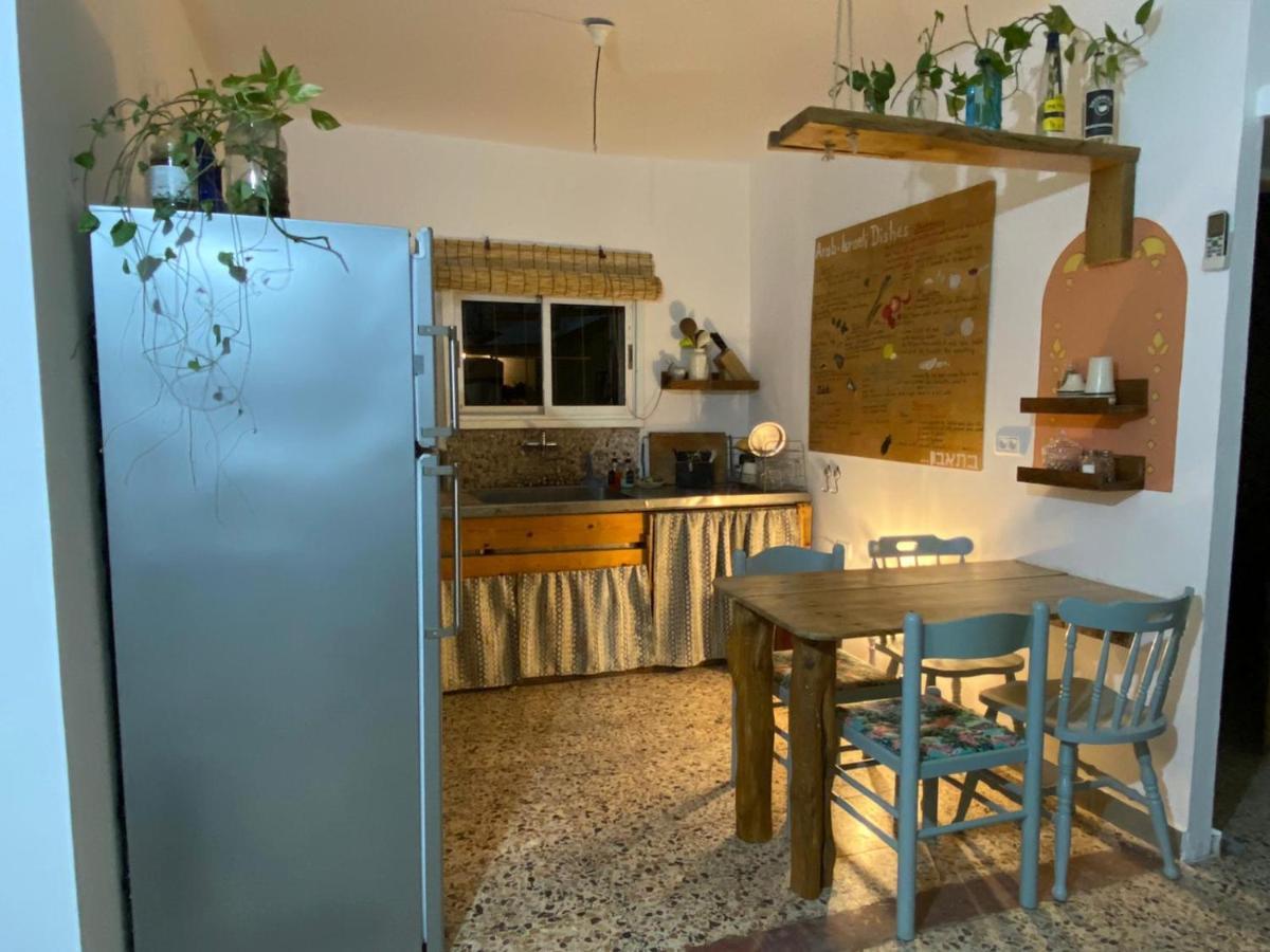 Juha'S Guesthouse - Zarqa Bay Jisr ez Zarqa Dış mekan fotoğraf